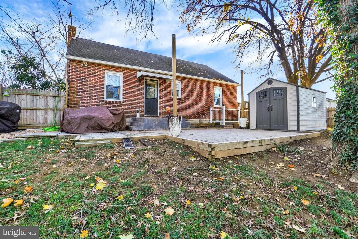 1095 Church Road photo 16