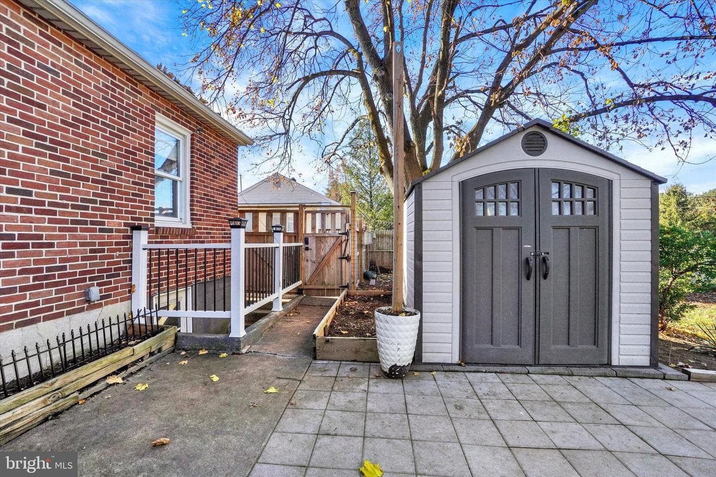 1095 Church Road photo 19