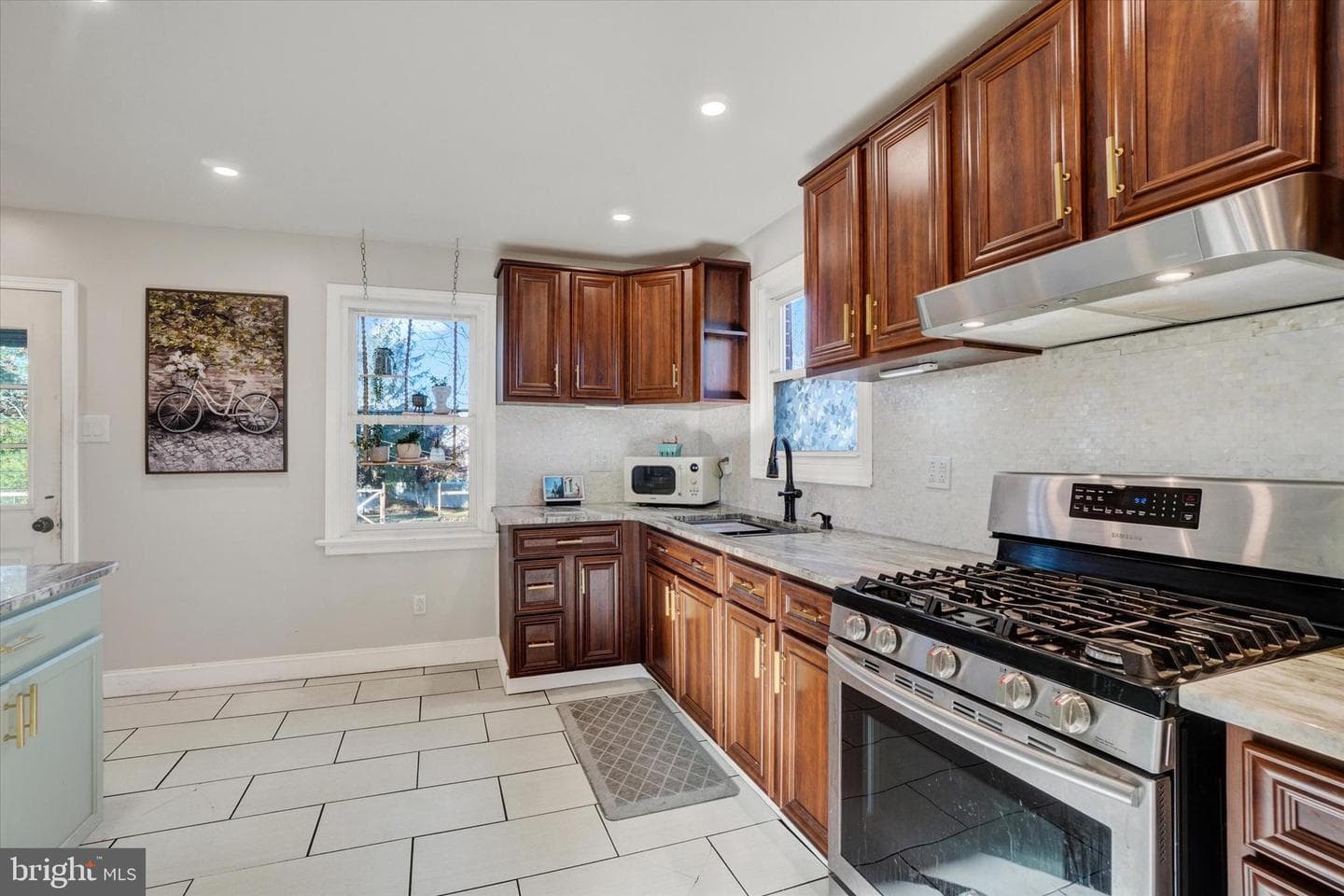 1095 Church Road photo 8