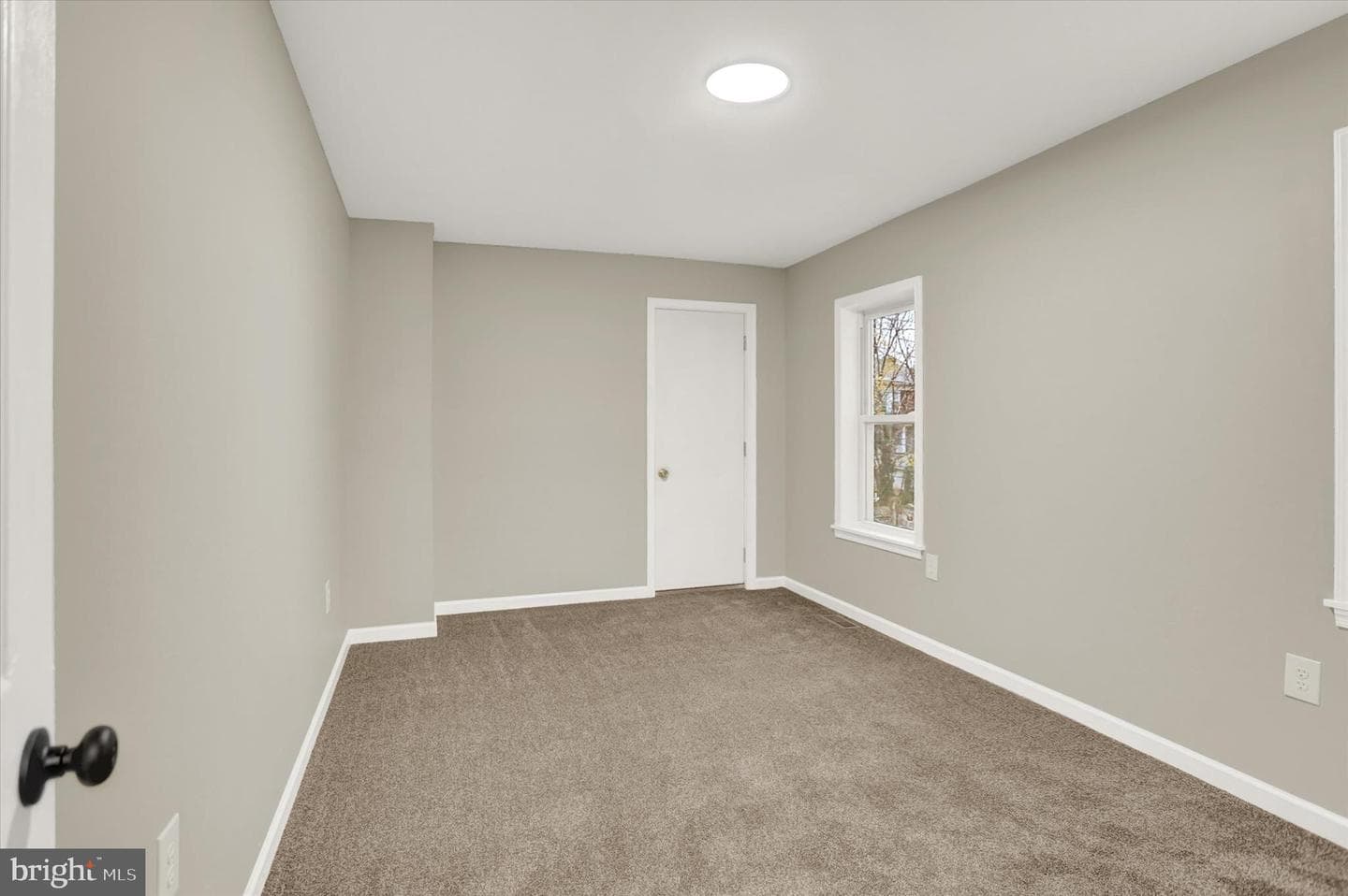 254 W Maple Street photo 10