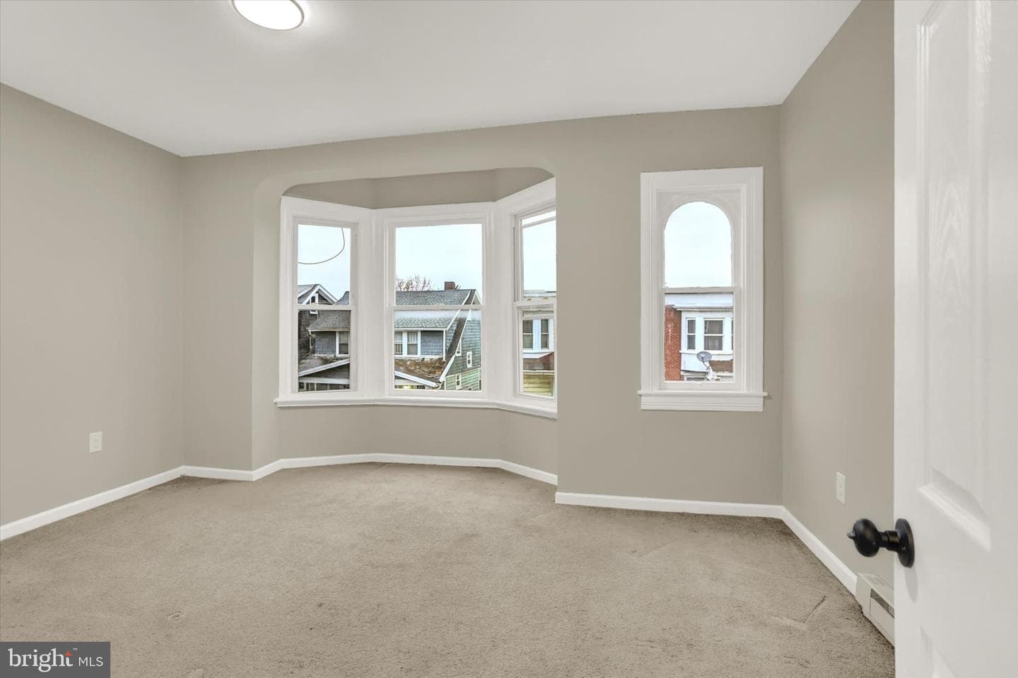 254 W Maple Street photo 14