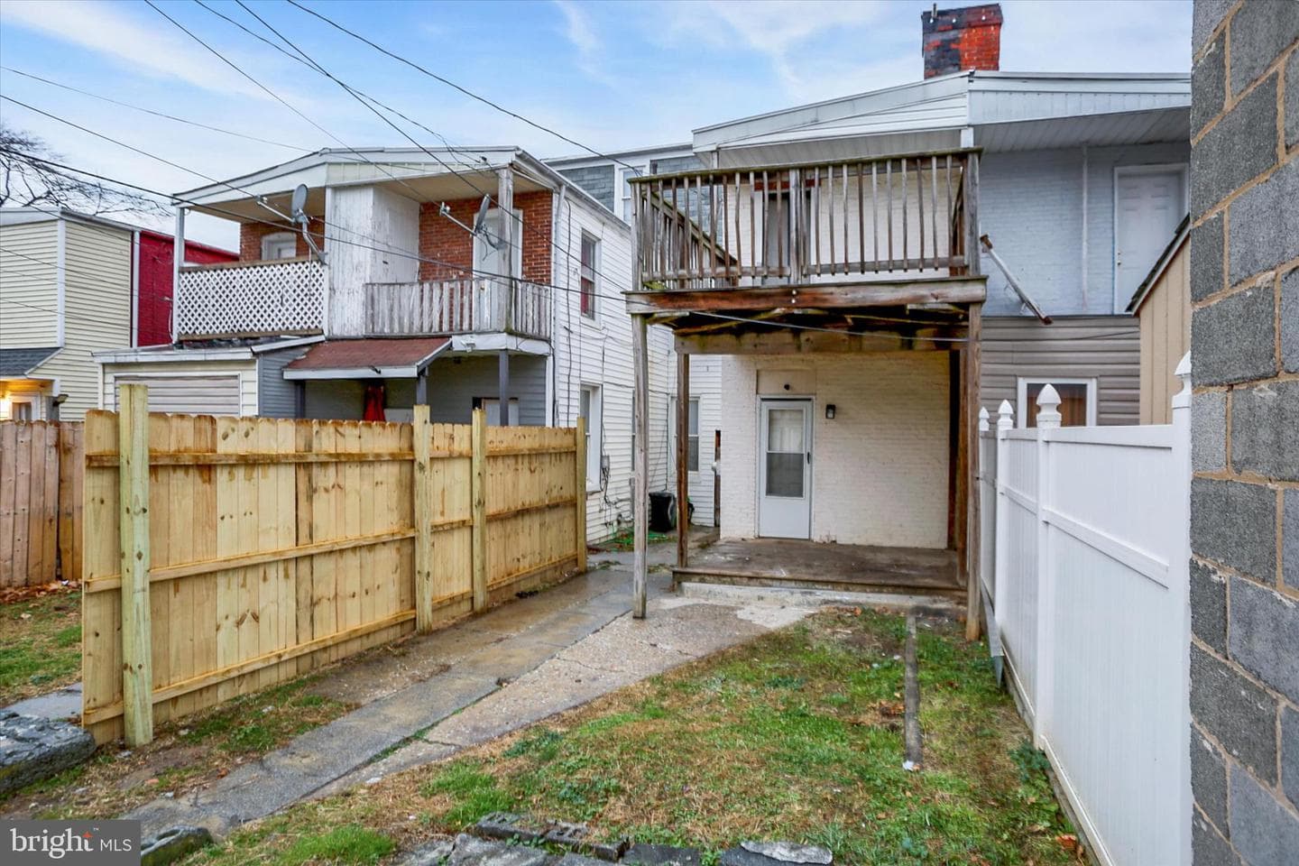 254 W Maple Street photo 28