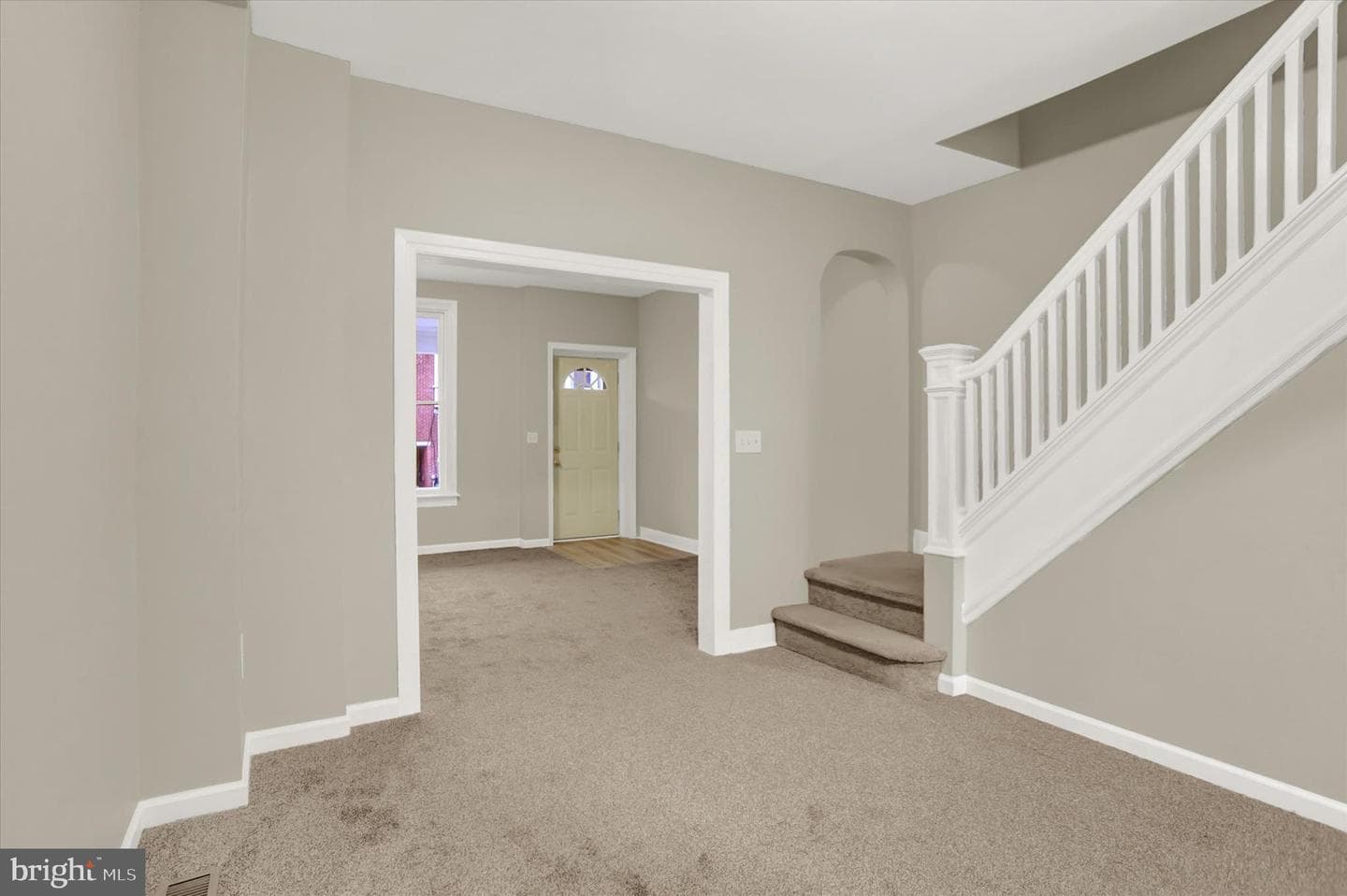 254 W Maple Street photo 4