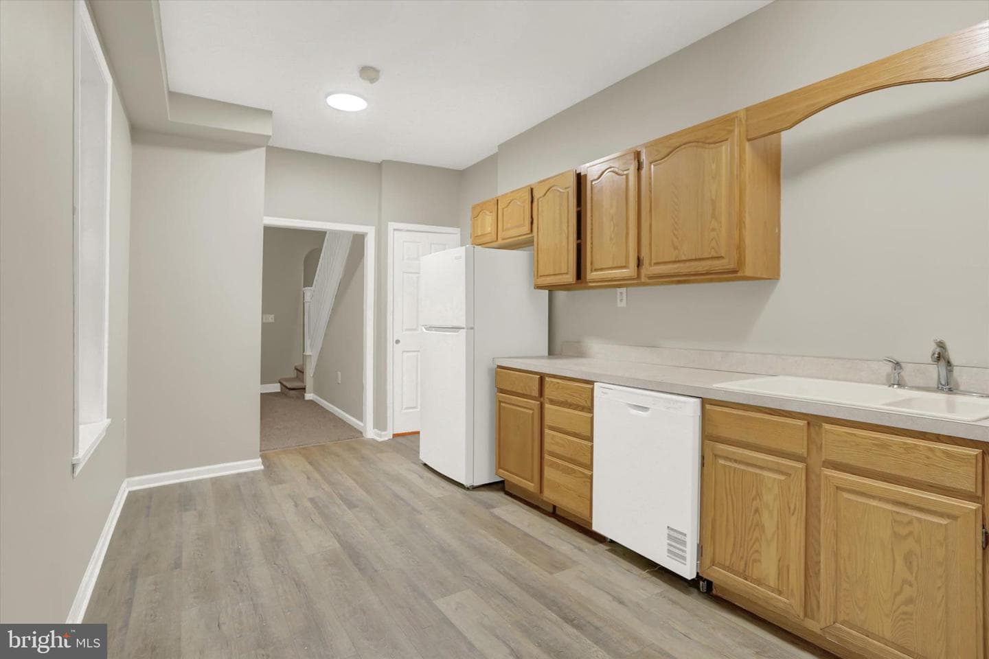 254 W Maple Street photo 9
