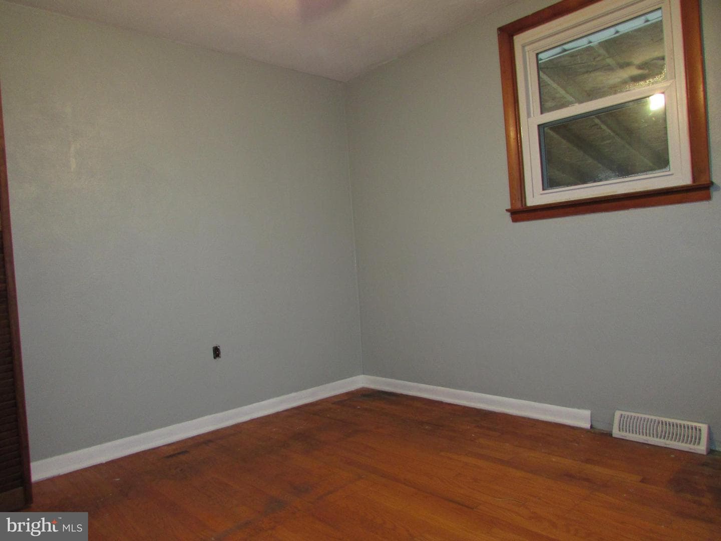 270 Rosedale Drive photo 10