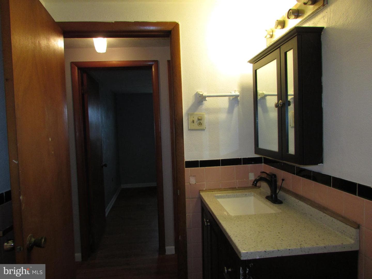 270 Rosedale Drive photo 11