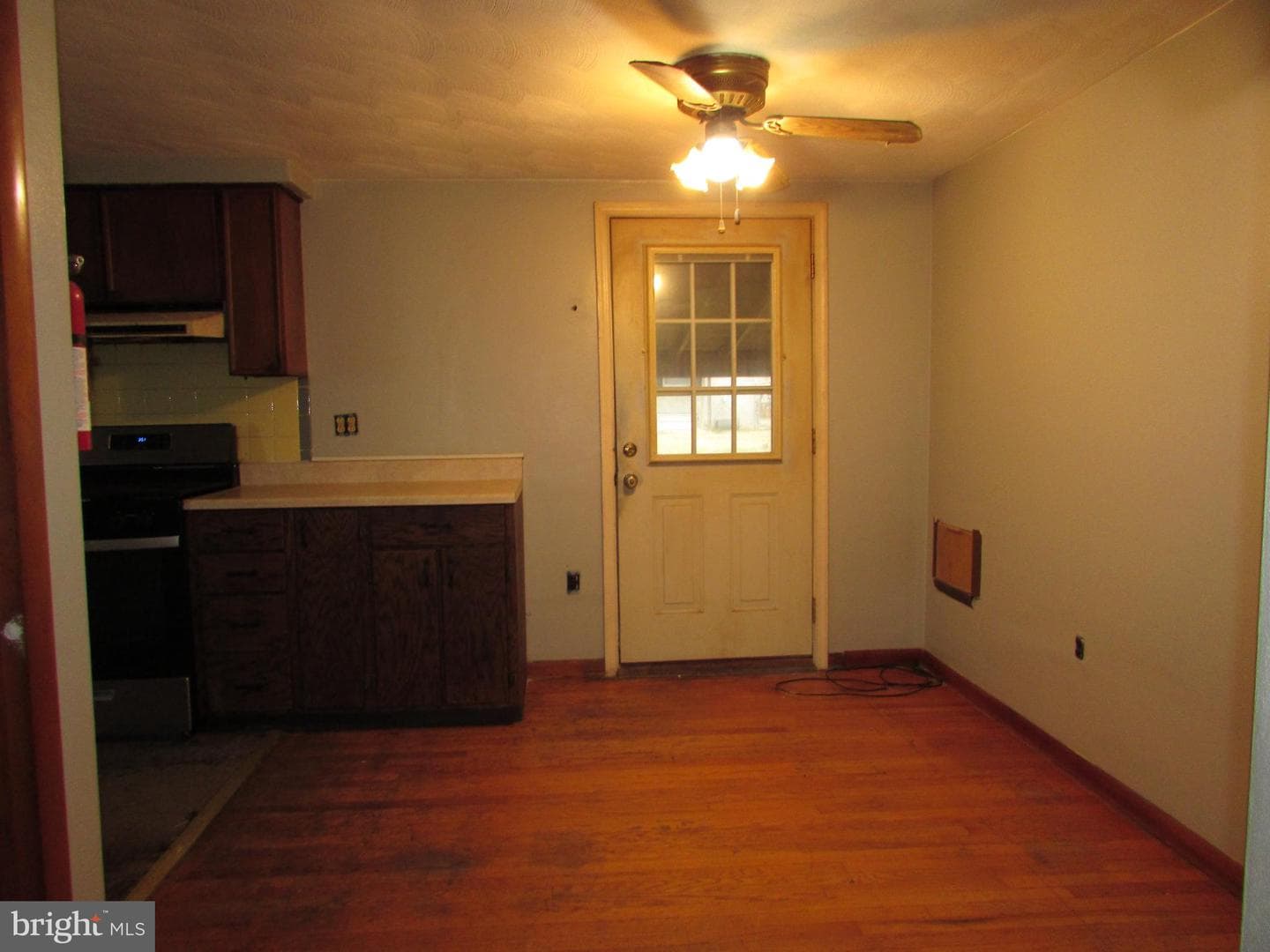 270 Rosedale Drive photo 5