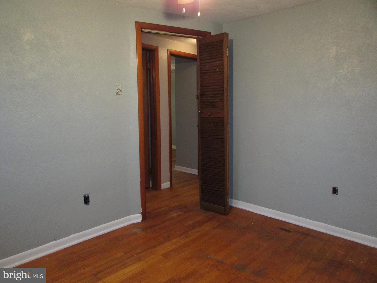 270 Rosedale Drive photo 9