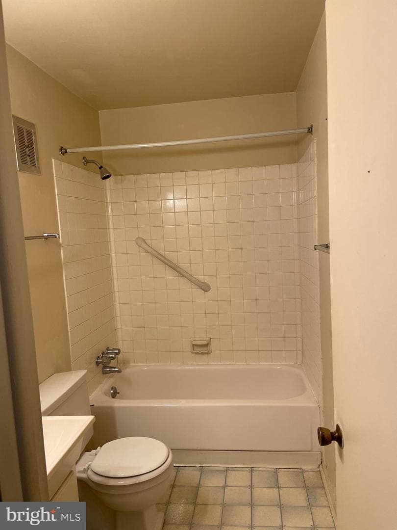 627 Colony Drive photo 12
