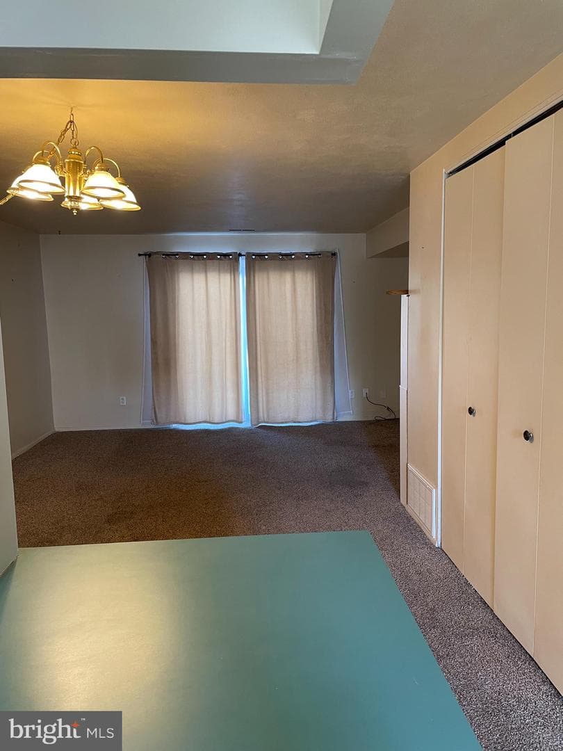 627 Colony Drive photo 4
