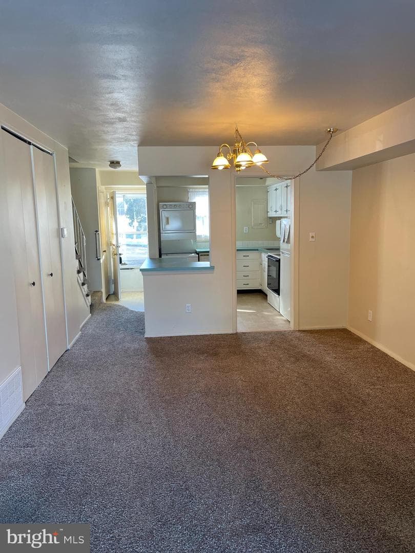 627 Colony Drive photo 8