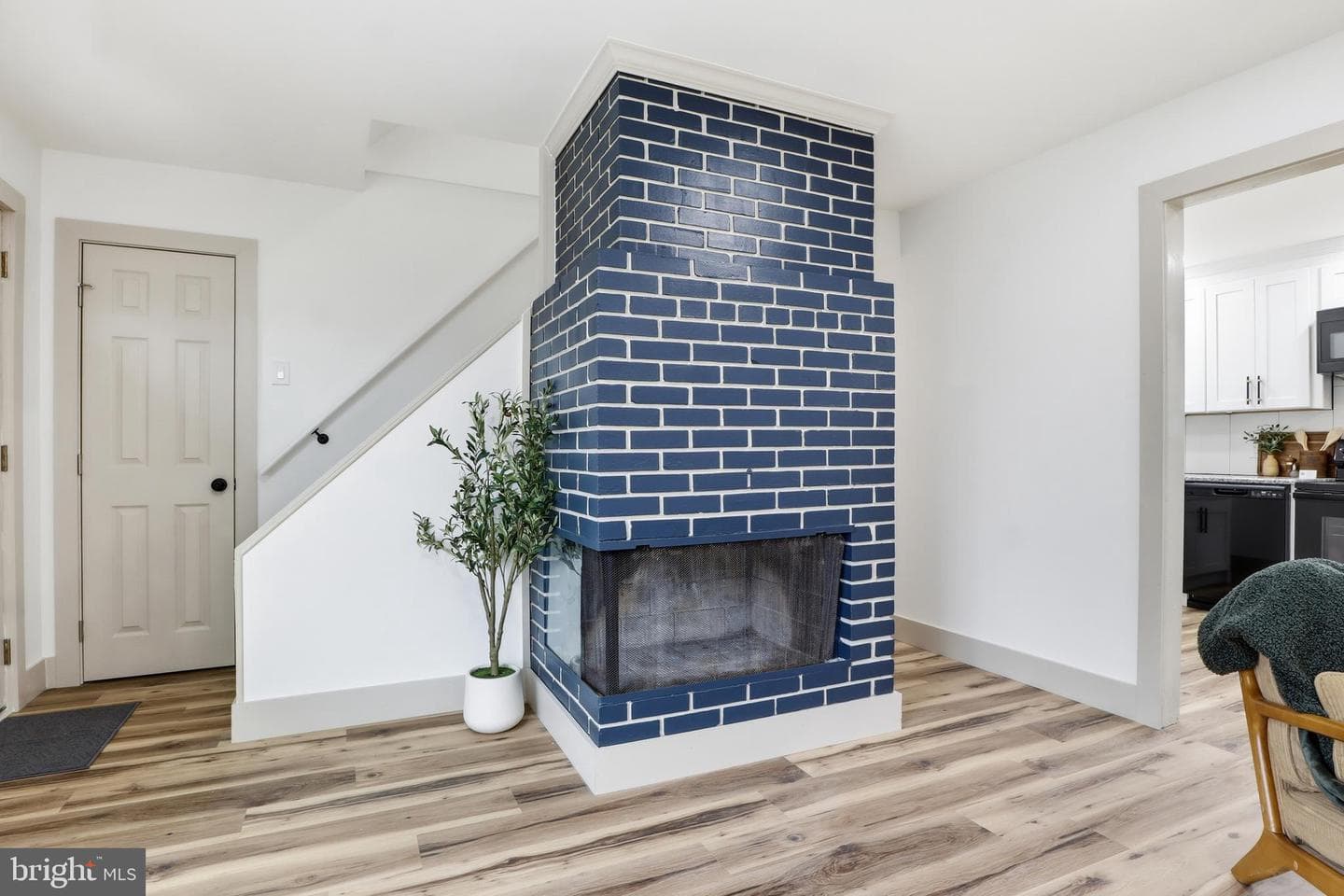 1512 Continental Road photo 4