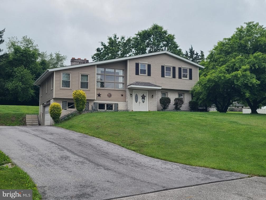 49 Valley View Drive photo 2