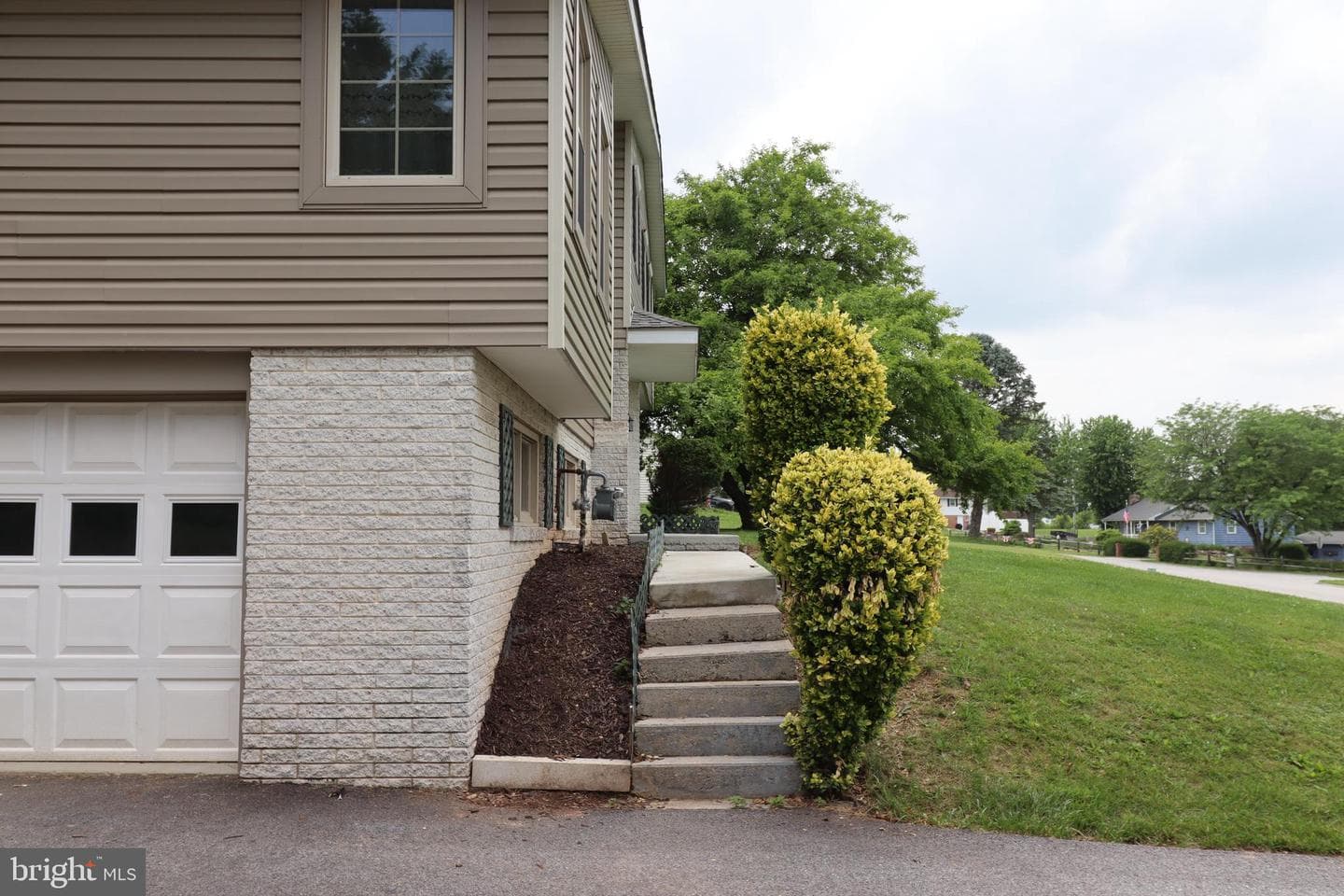 49 Valley View Drive photo 5