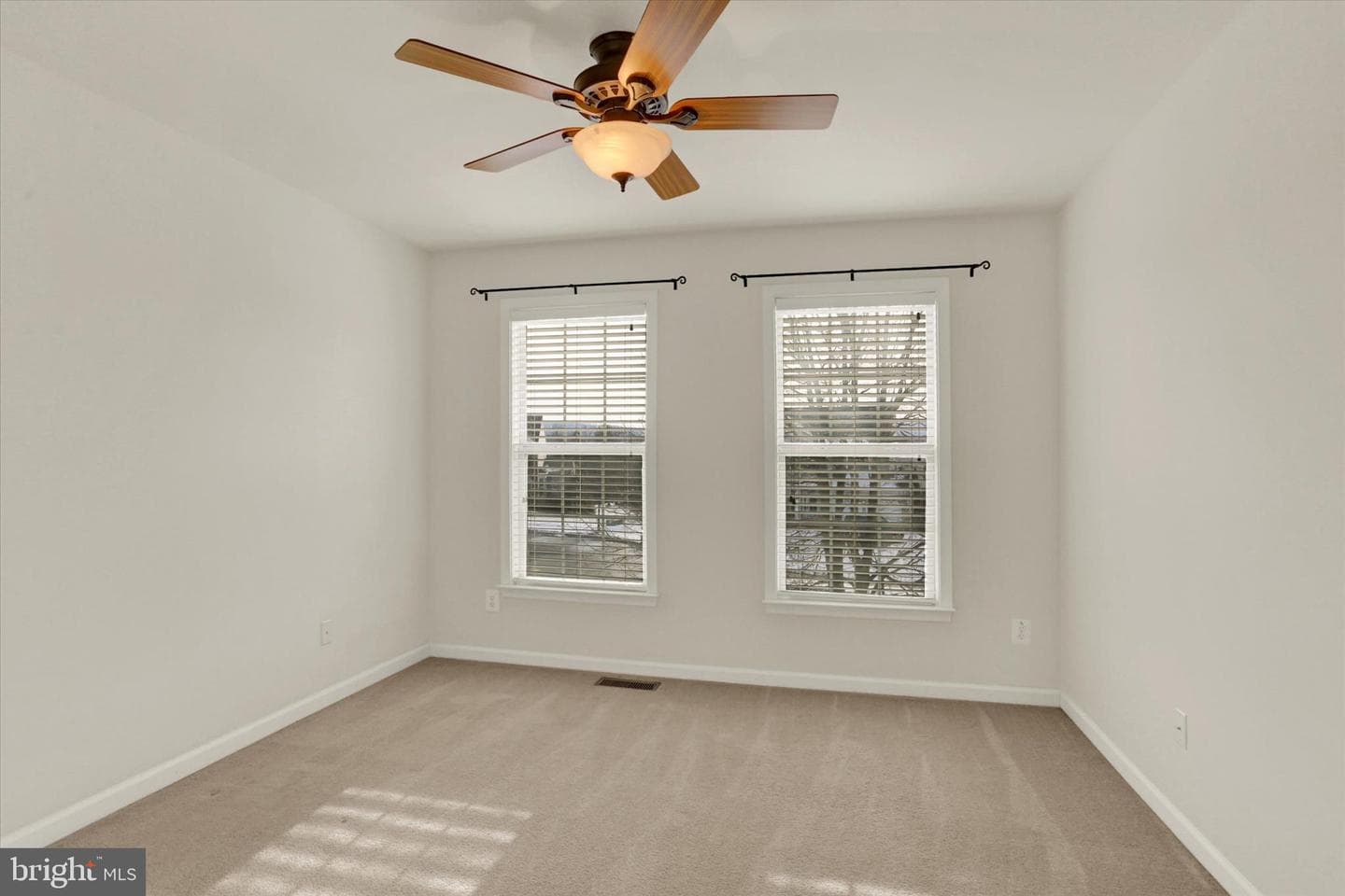 101 Hearthstone Court photo 31