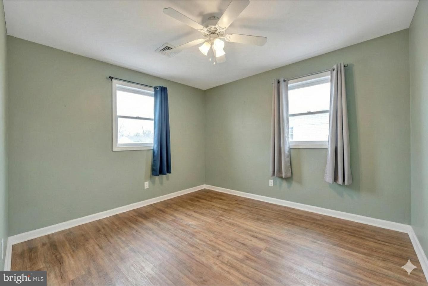 1145 Highland Drive photo 24