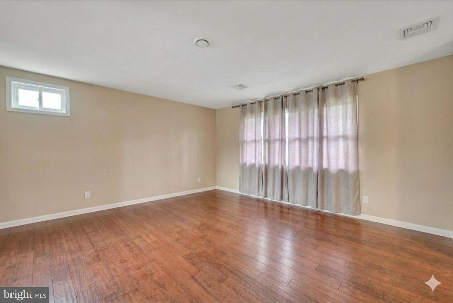 1145 Highland Drive photo 27
