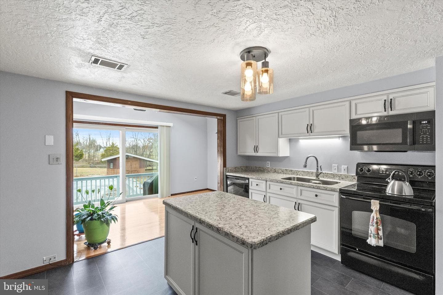 2285 Sycamore Road photo 12