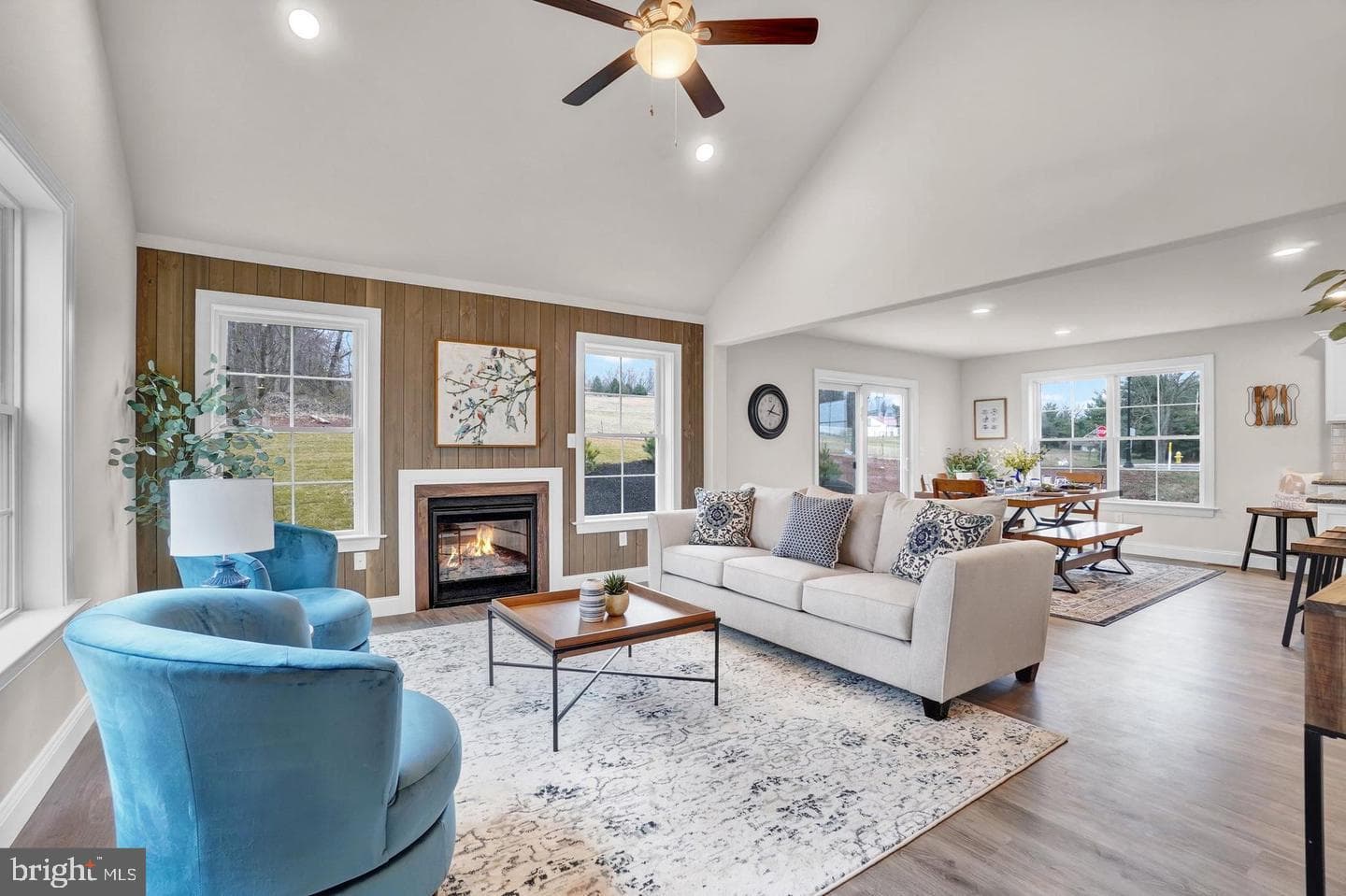 15 Eli Drive photo 4