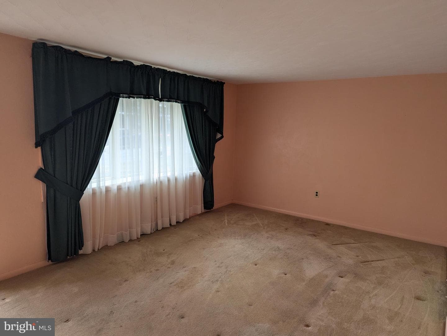 750 Finks Drive photo 3