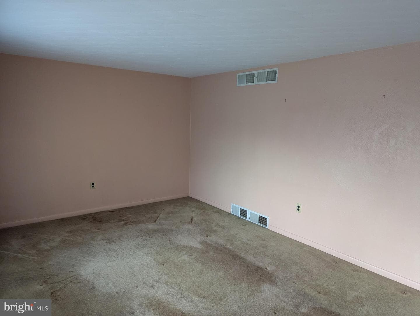 750 Finks Drive photo 4