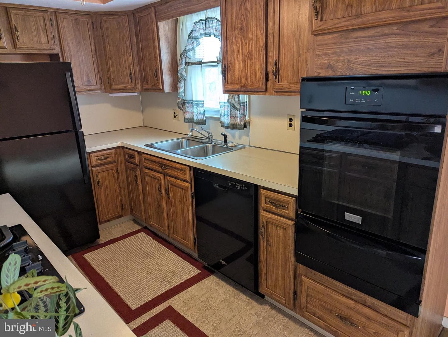 750 Finks Drive photo 8