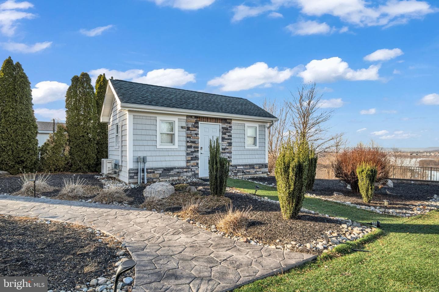297 Thorley Road photo 20