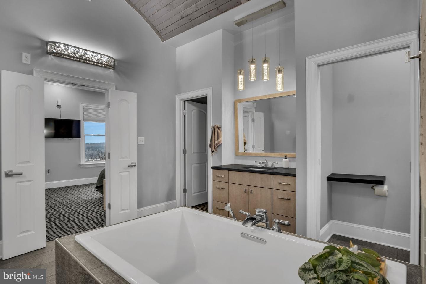 297 Thorley Road photo 57