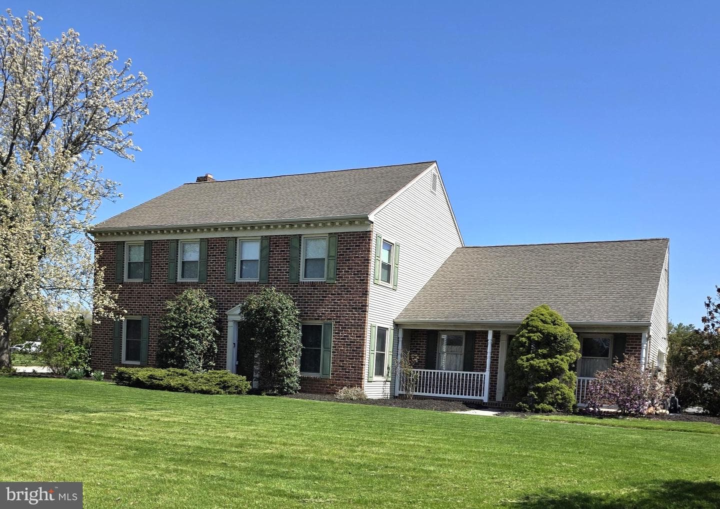 2035 Parkton Lane, York