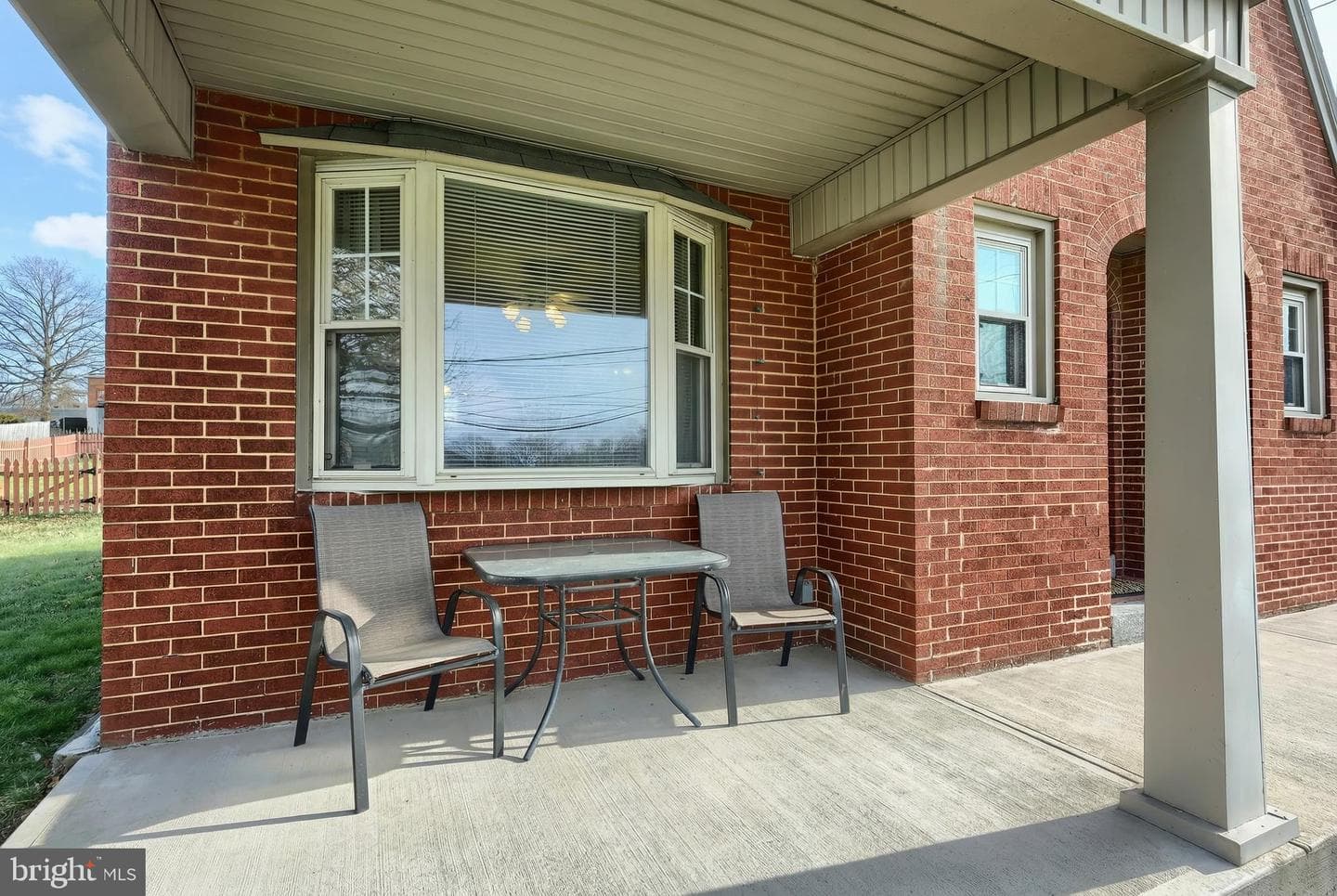 3069 N George Street photo 4