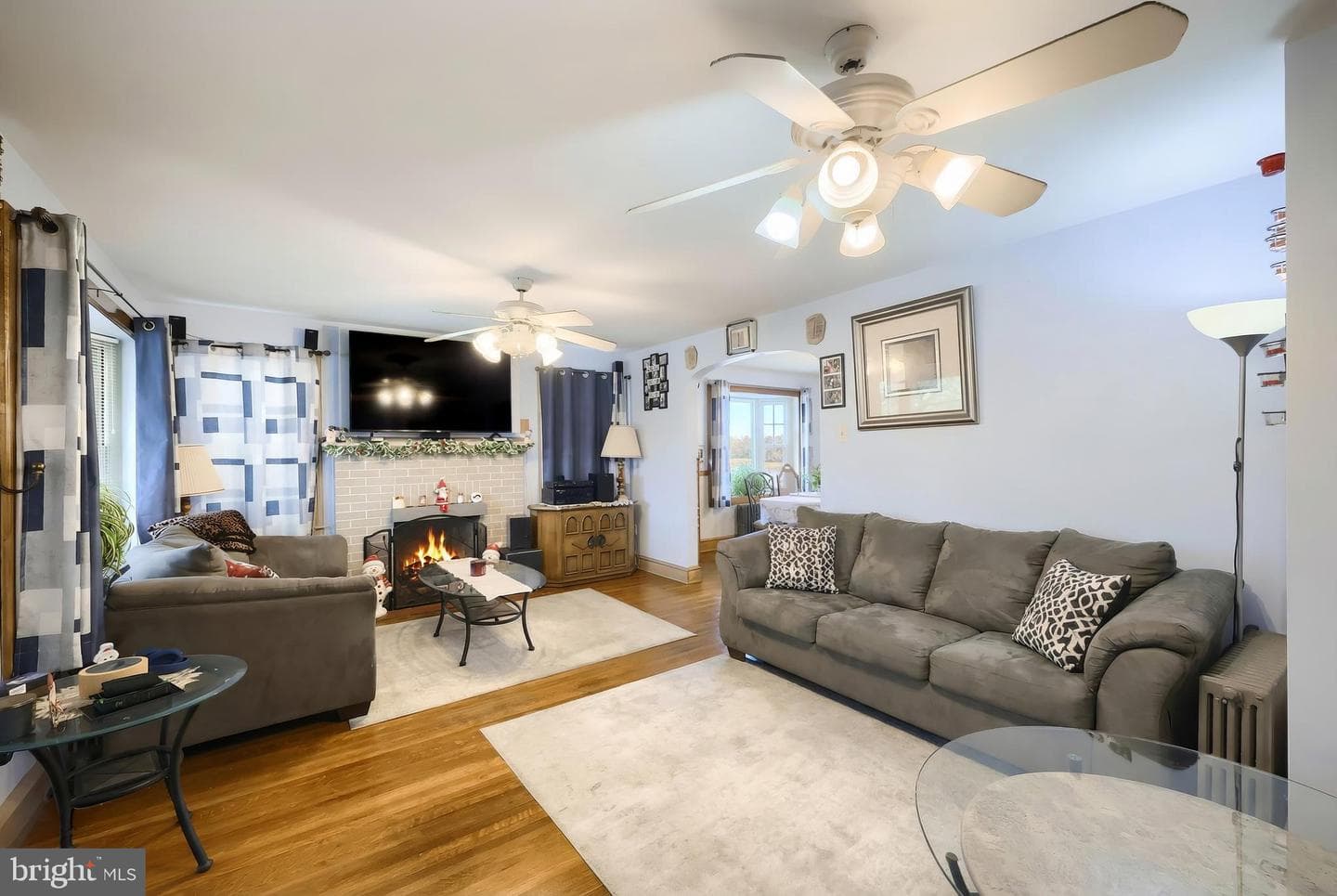 3069 N George Street photo 6
