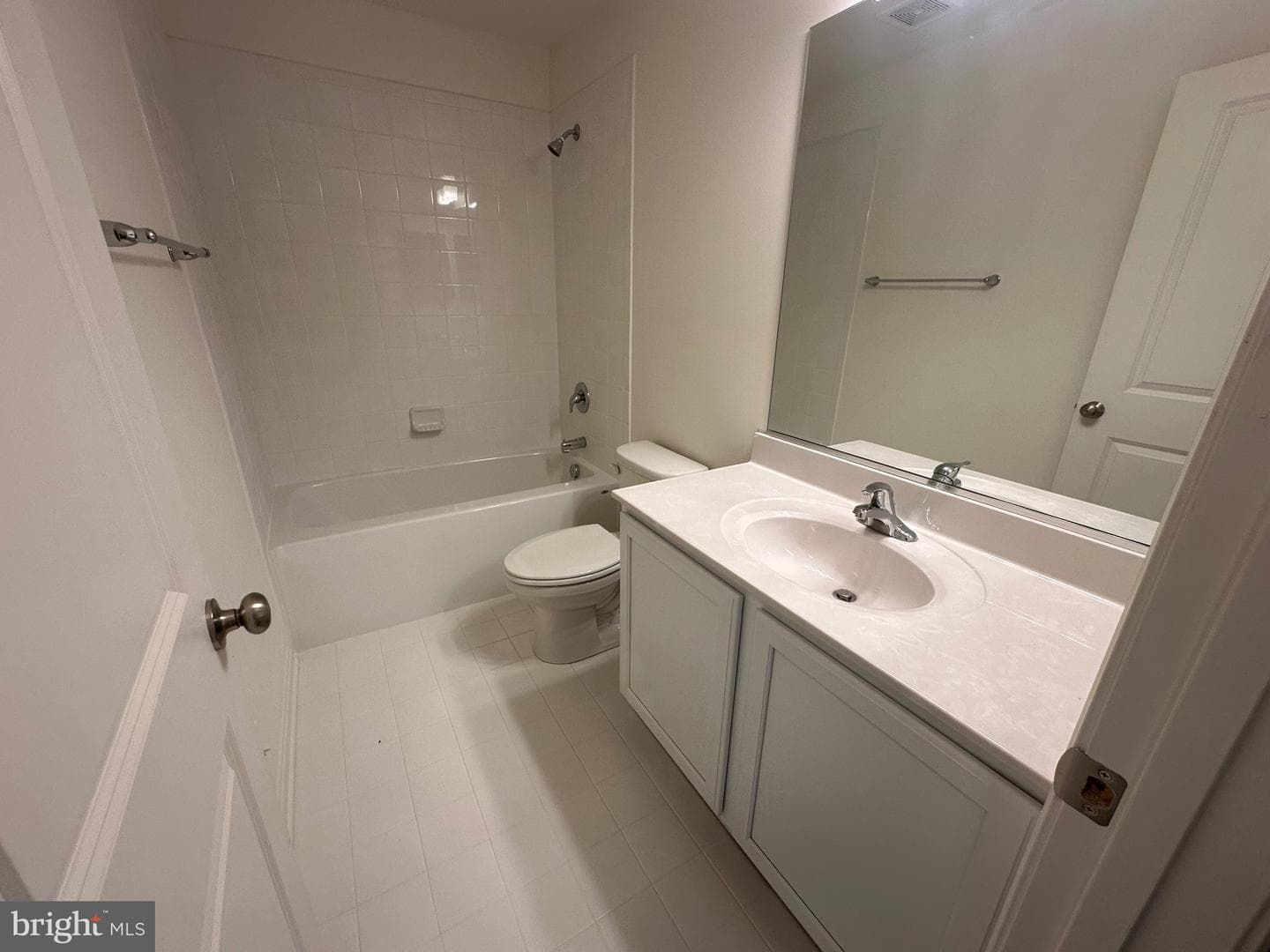 9 Bentley Court photo 35