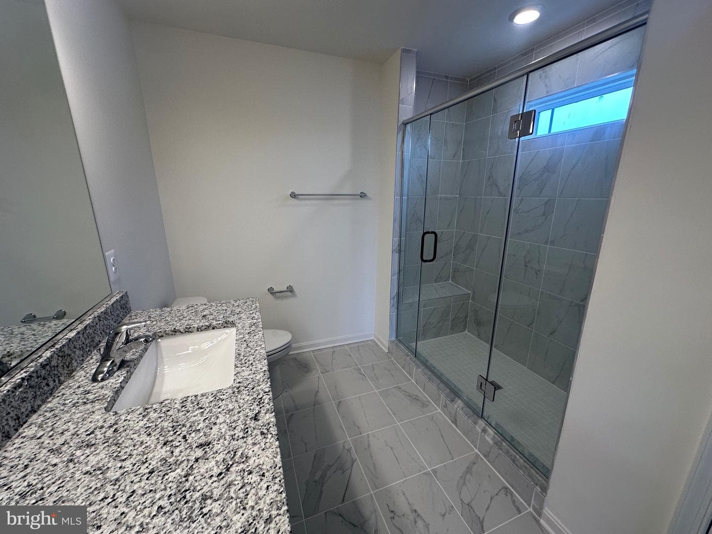 9 Bentley Court photo 43