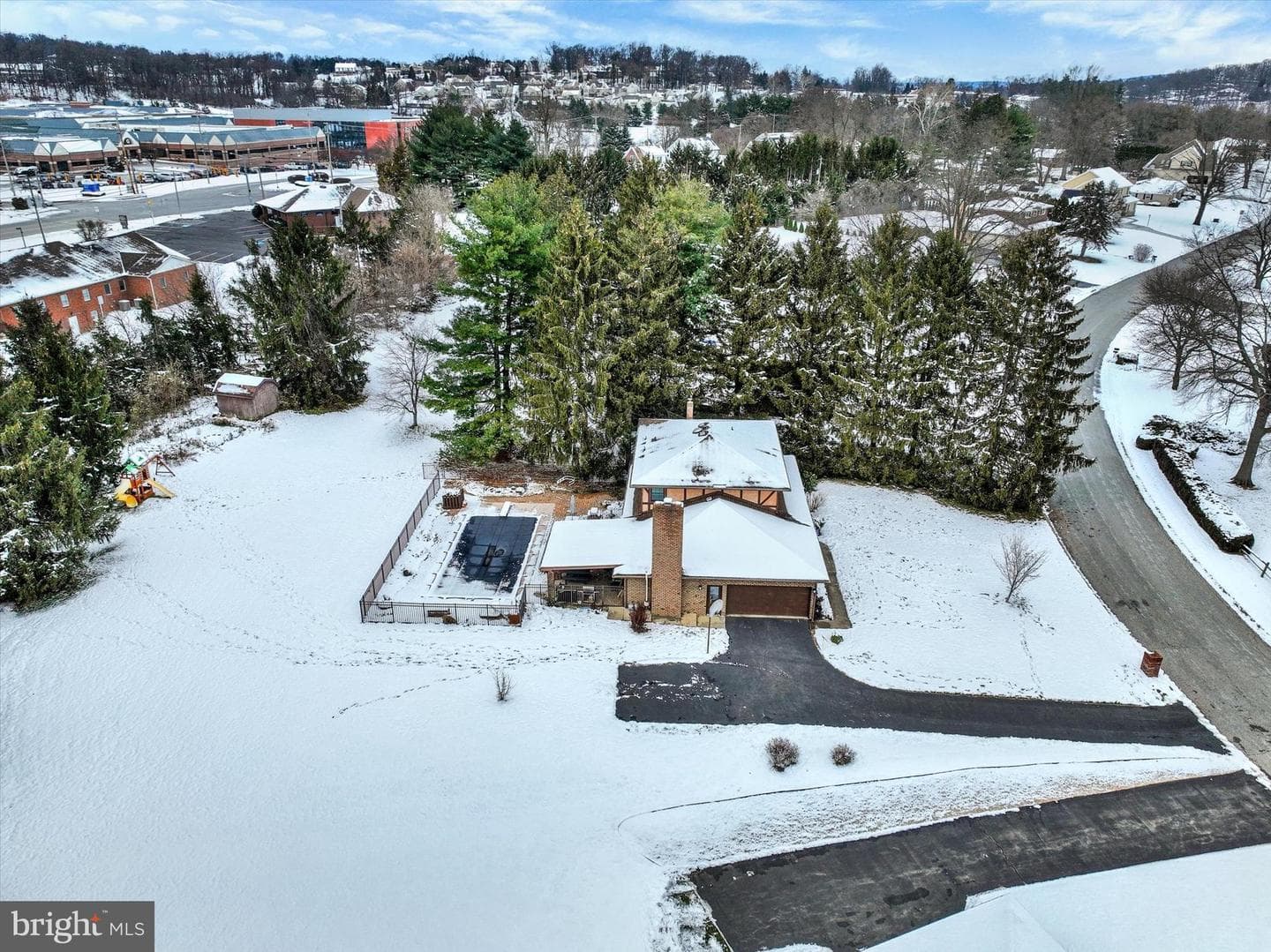 2350 Sutton Road photo 32