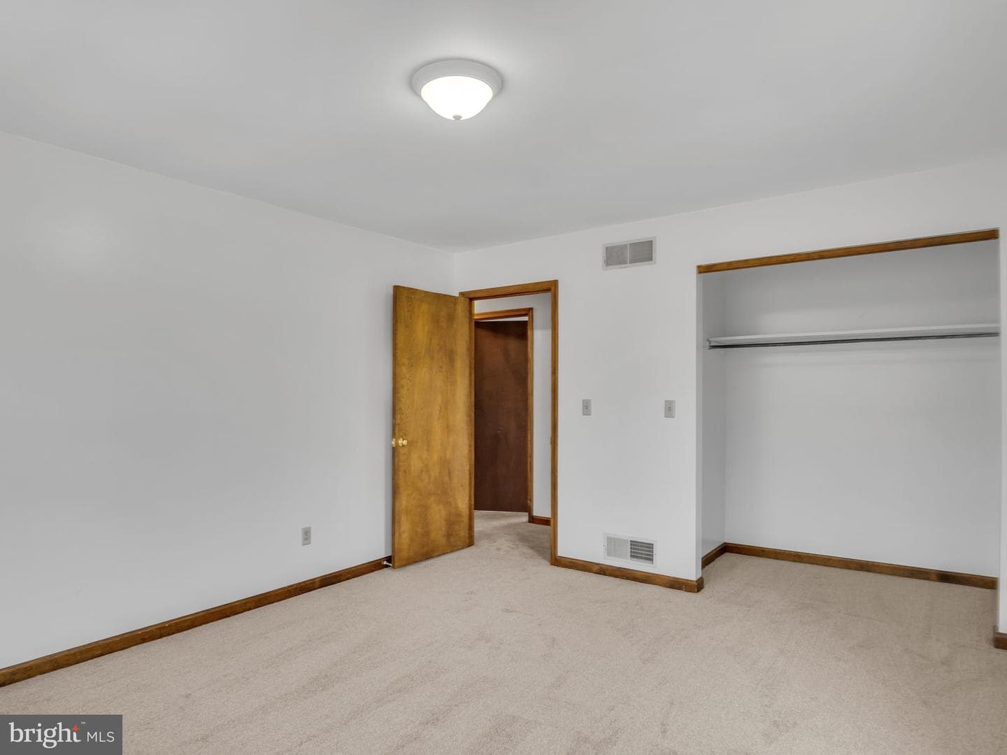 7 Clear Springs Road photo 39