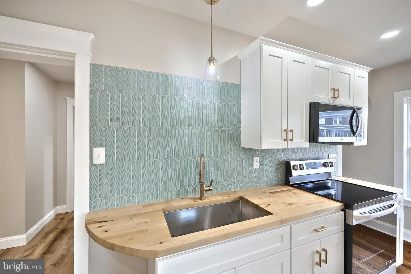 29 N Rockburn Street photo 16