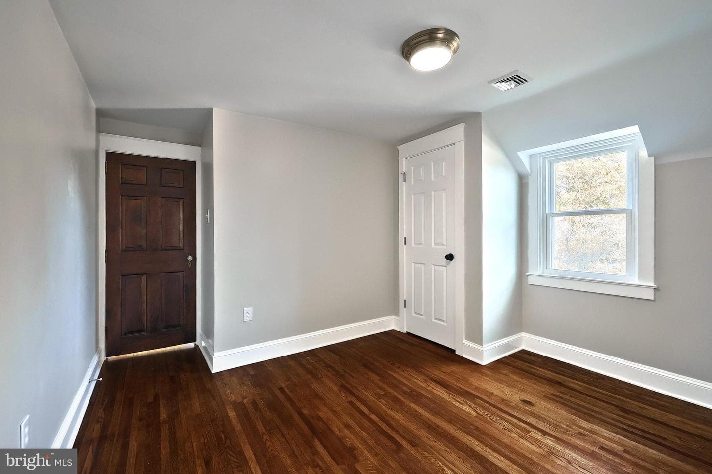 29 N Rockburn Street photo 31