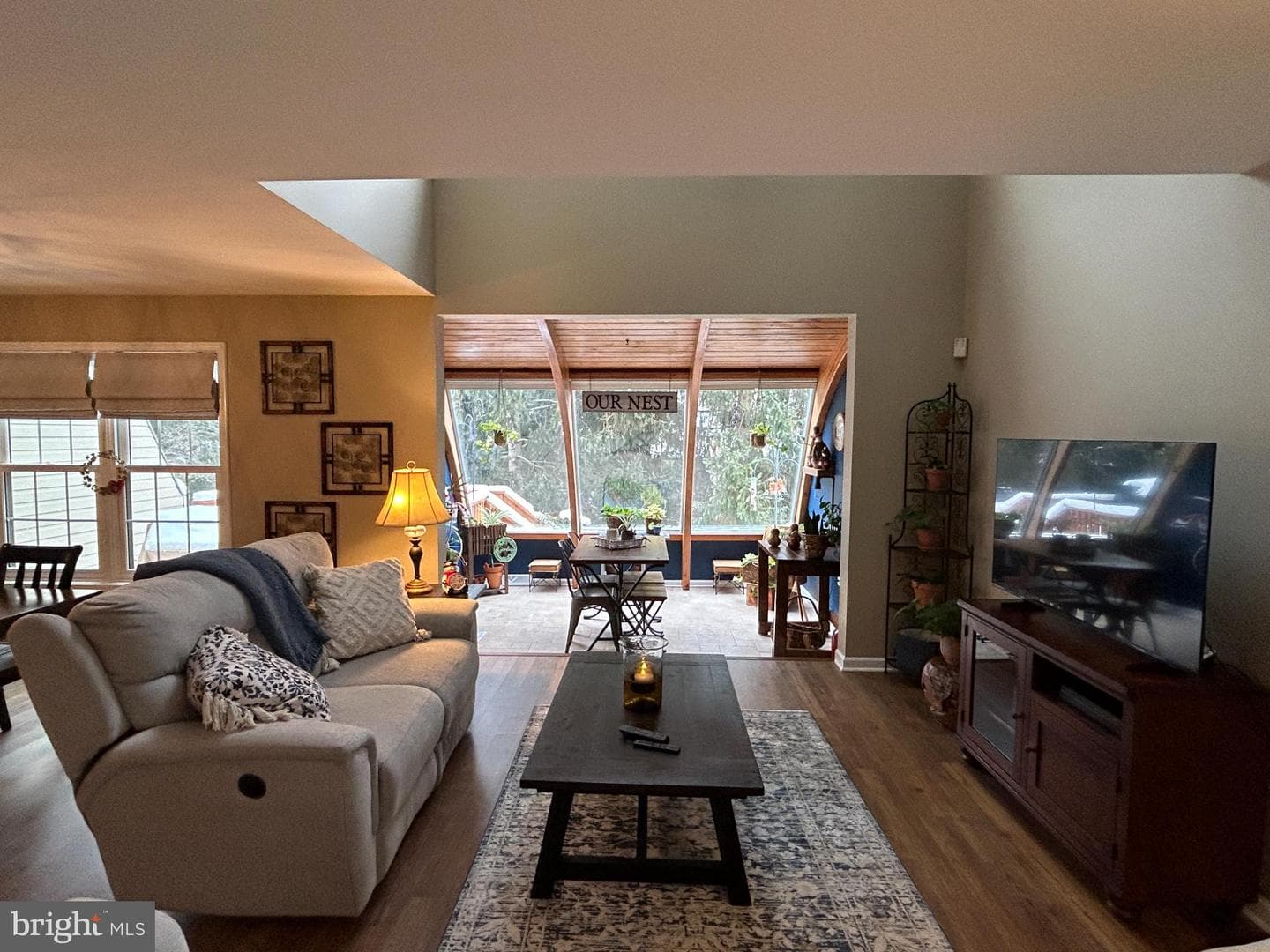 55 Jean Lo Way photo 3