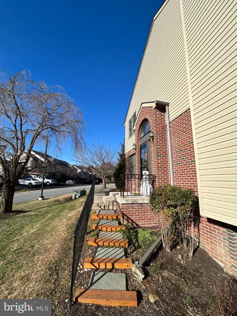 55 Jean Lo Way photo 37