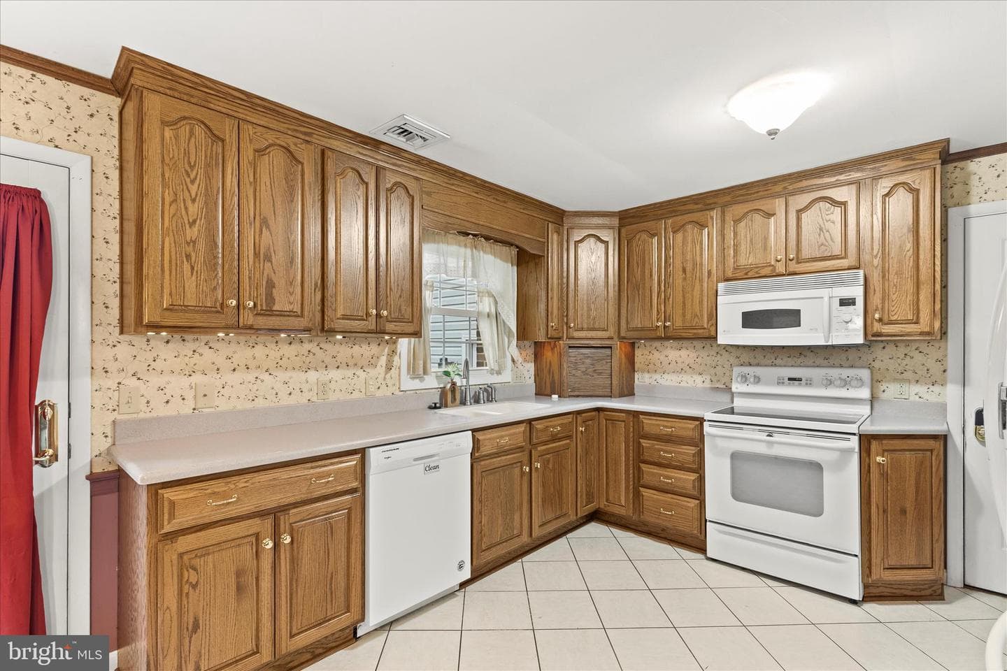 15 Sheridan Drive photo 13