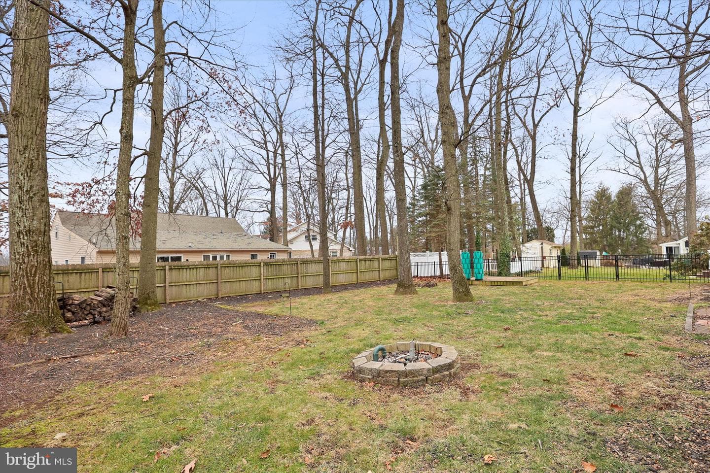 15 Sheridan Drive photo 43