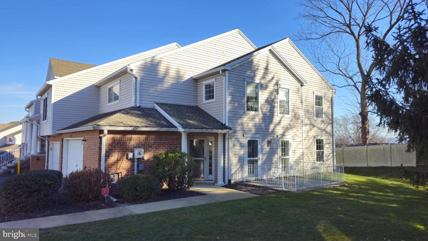2301 E Slater Hill Lane E #48 photo 1