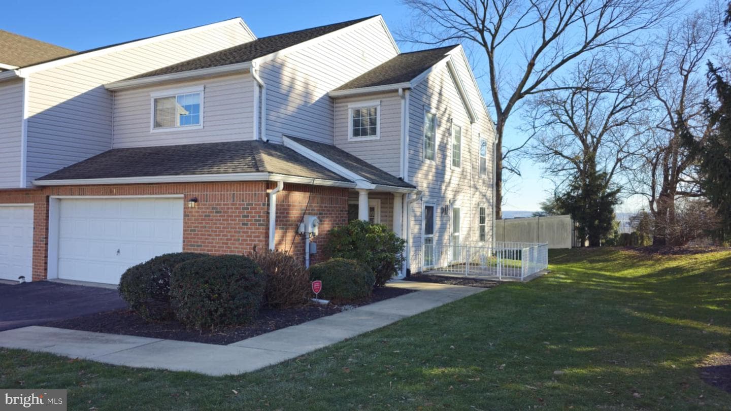 2301 E Slater Hill Lane E #48 photo 4