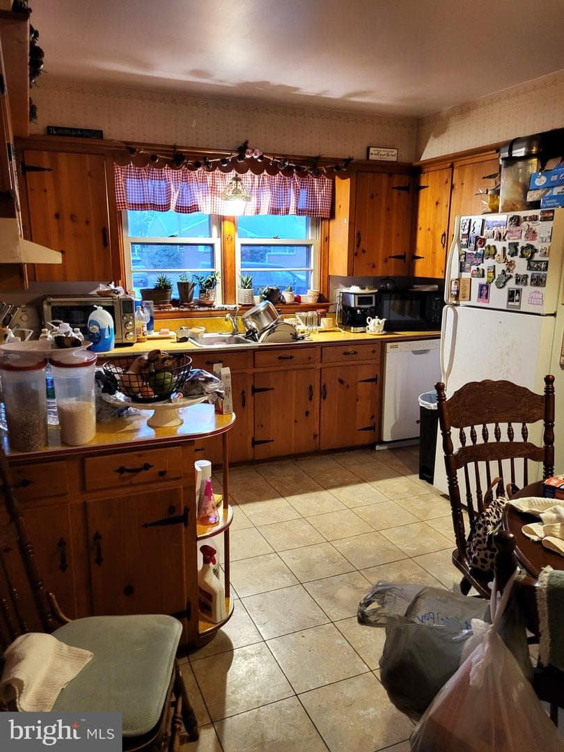 302 Diller Road photo 4
