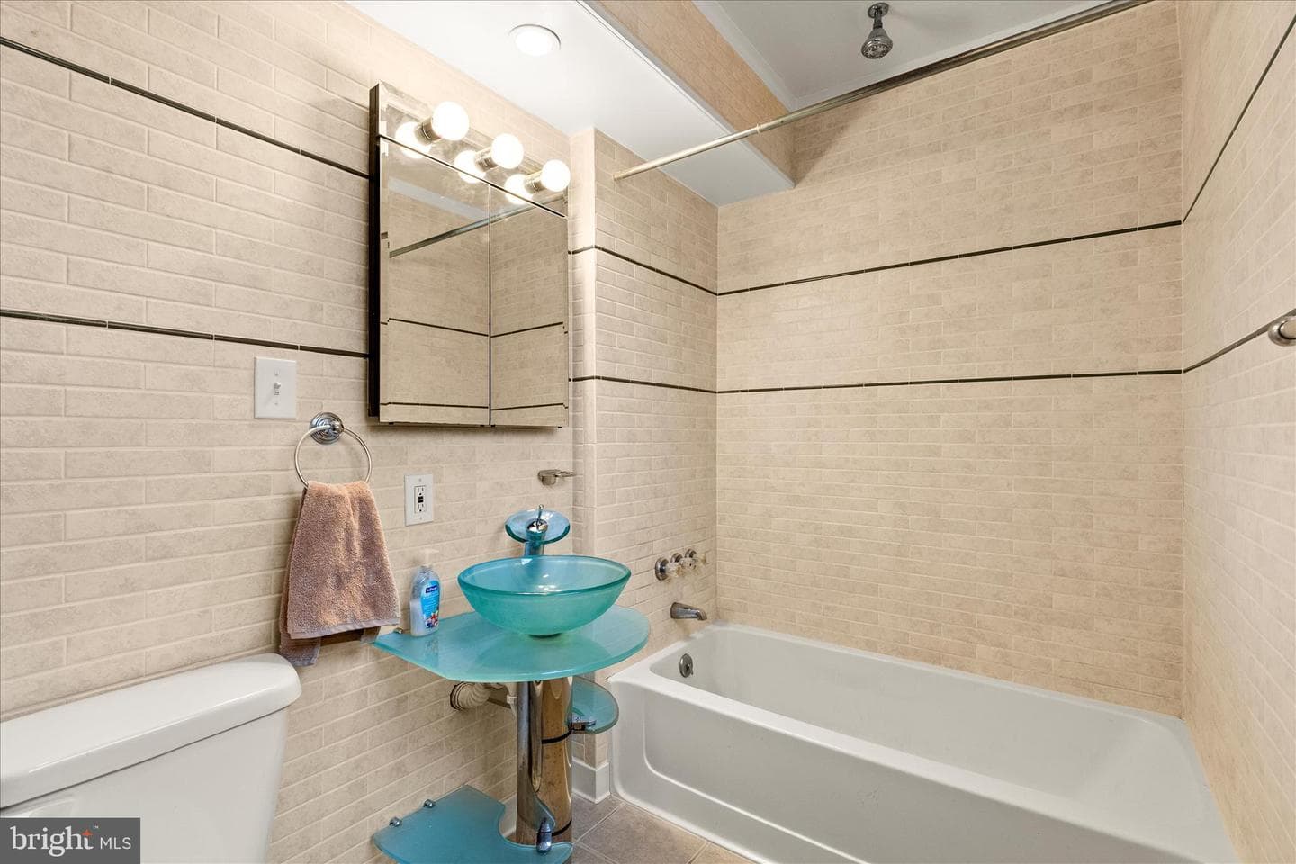 113 Locust Street photo 15
