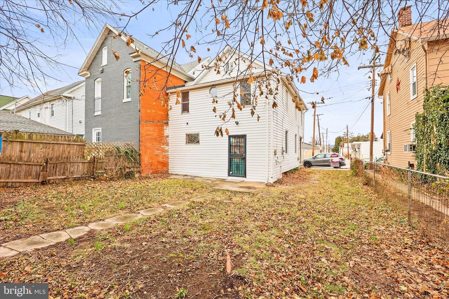 113 Locust Street photo 32