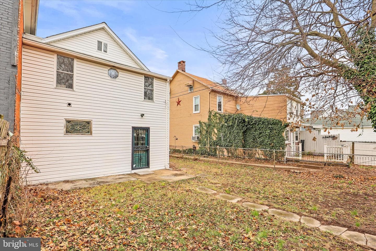 113 Locust Street photo 34