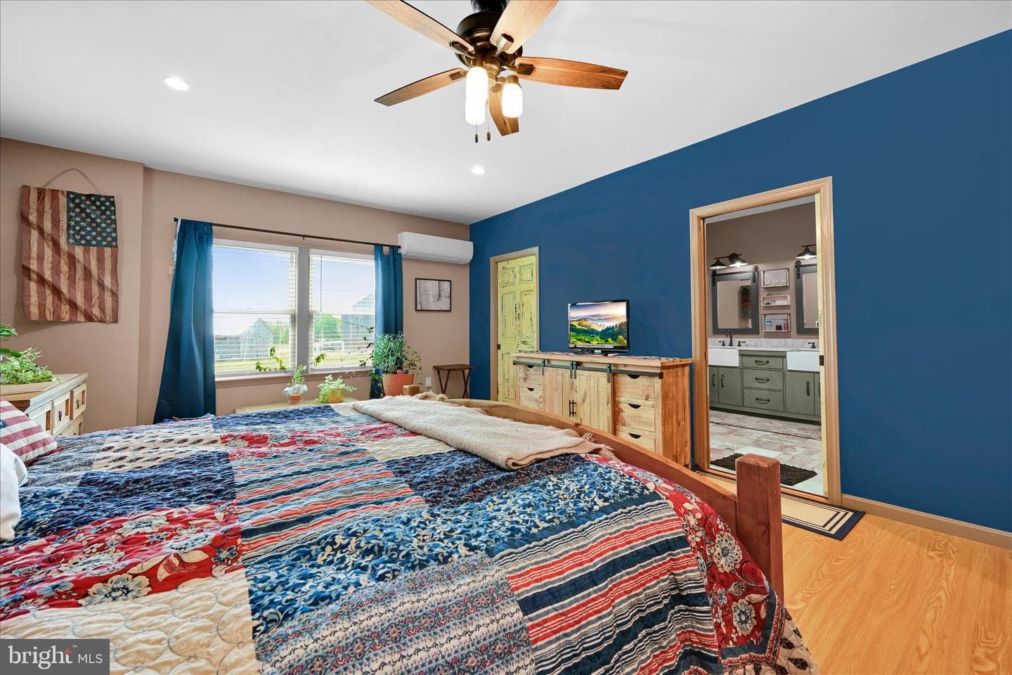 145 Franklintown Road photo 28