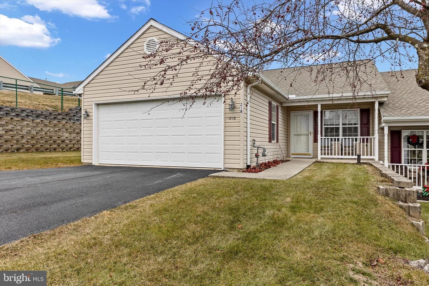 218 Equine Cove photo 2
