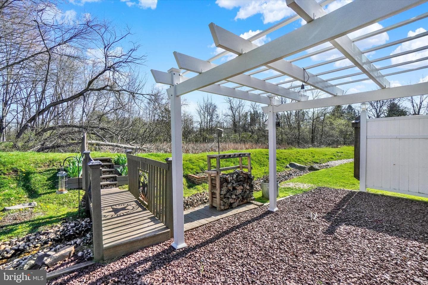 74 Chipawa Avenue photo 15